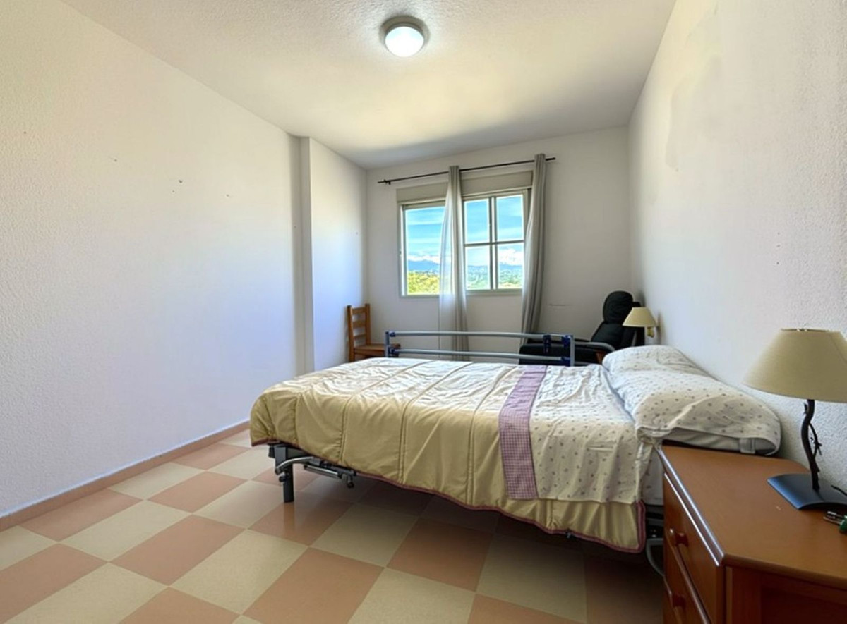 4 Bed Apartment for sale in Estepona Costa Del Sol, Málaga, Spain