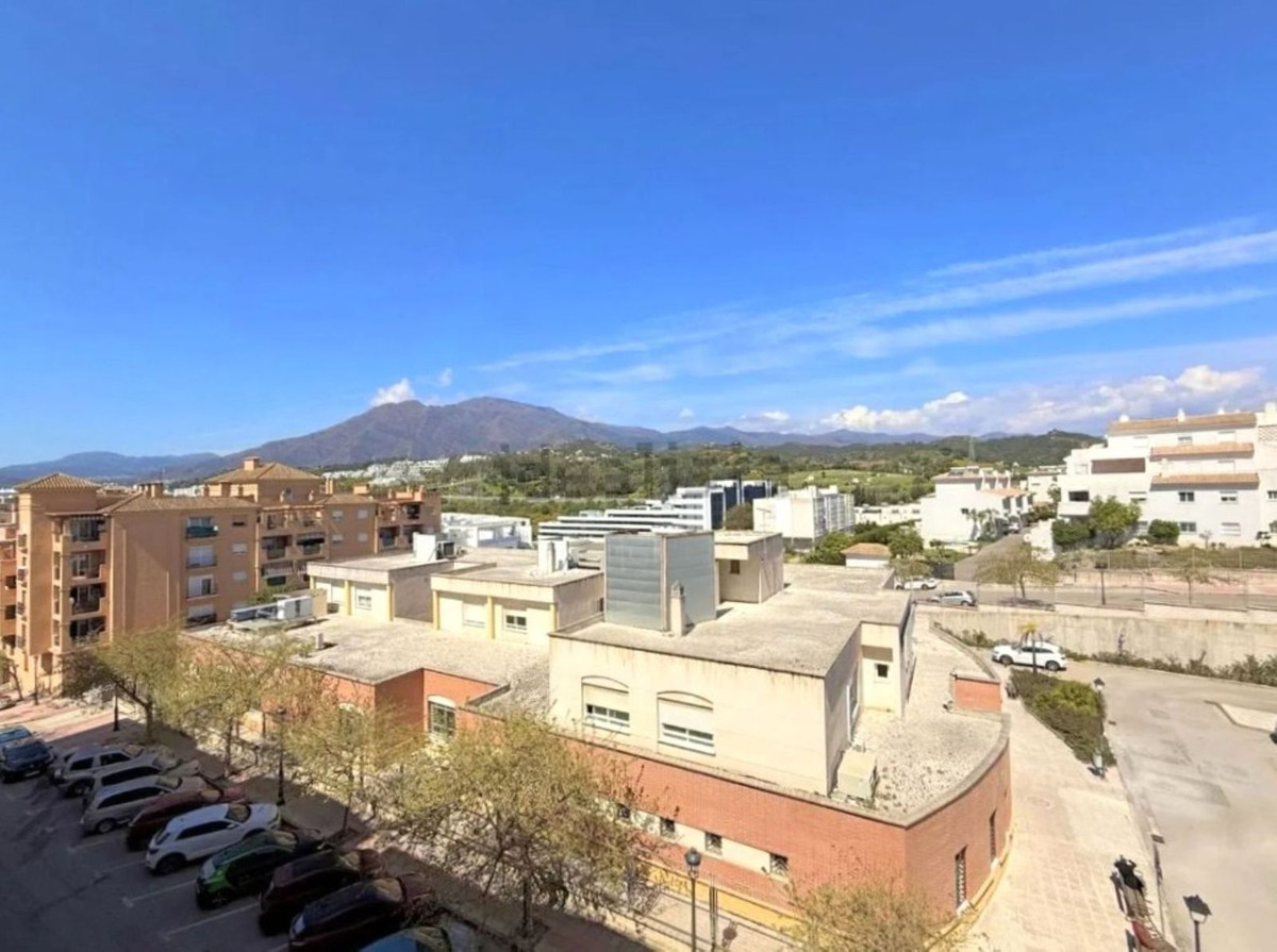 4 Bed Apartment for sale in Estepona Costa Del Sol, Málaga, Spain