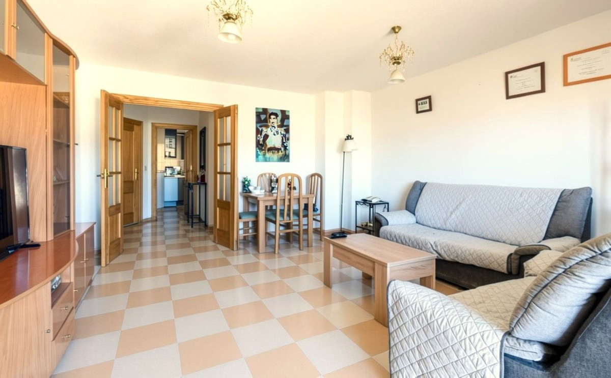 4 Bed Apartment for sale in Estepona Costa Del Sol, Málaga, Spain