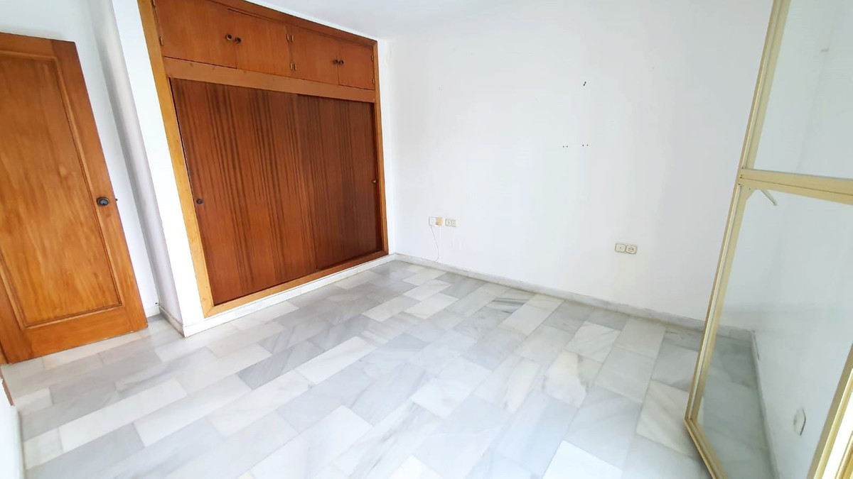 Se vende Apartamento Planta Media de 3 dormitorios en Costa Del Sol, Málaga, España