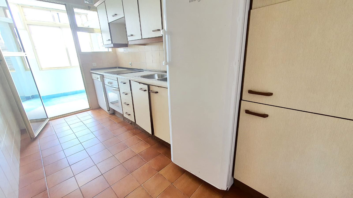 Se vende Apartamento Planta Media de 3 dormitorios en Costa Del Sol, Málaga, España