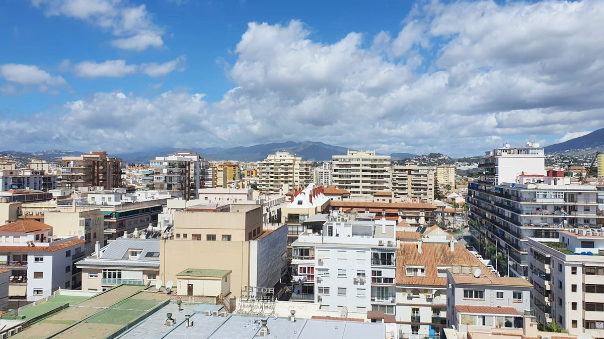 Se vende Apartamento Planta Media de 3 dormitorios en Costa Del Sol, Málaga, España