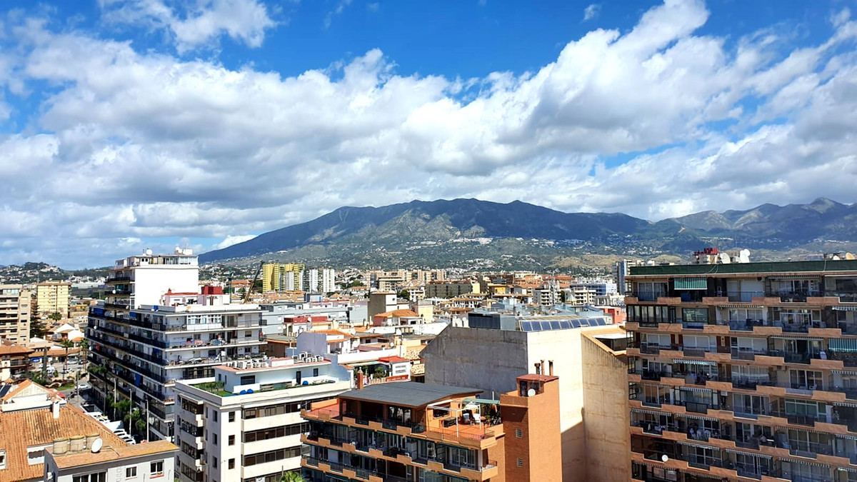 Se vende Apartamento Planta Media de 3 dormitorios en Costa Del Sol, Málaga, España