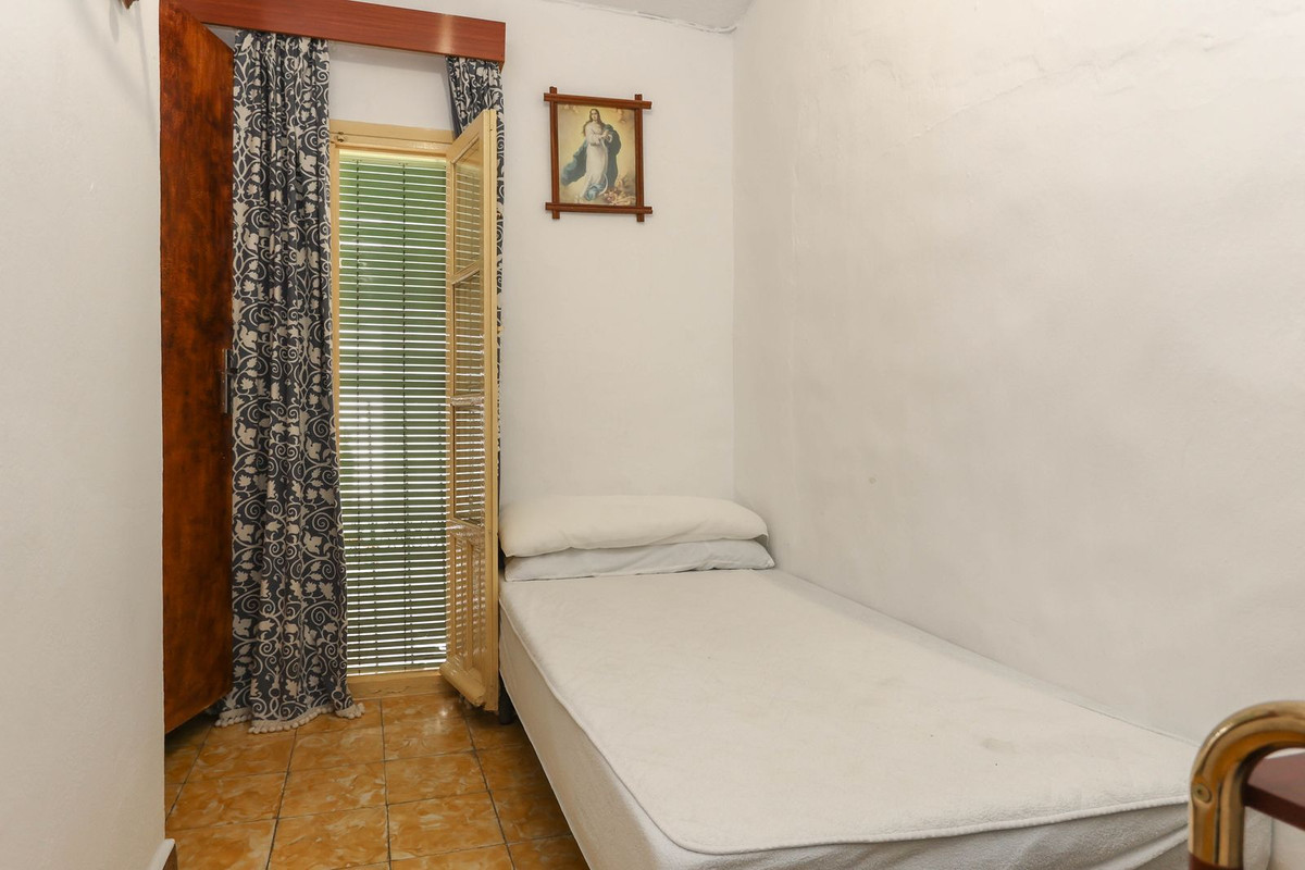 Se vende Adosada de 6 dormitorios en Costa Del Sol, Málaga, España