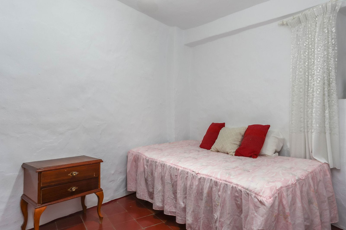 Se vende Adosada de 6 dormitorios en Costa Del Sol, Málaga, España