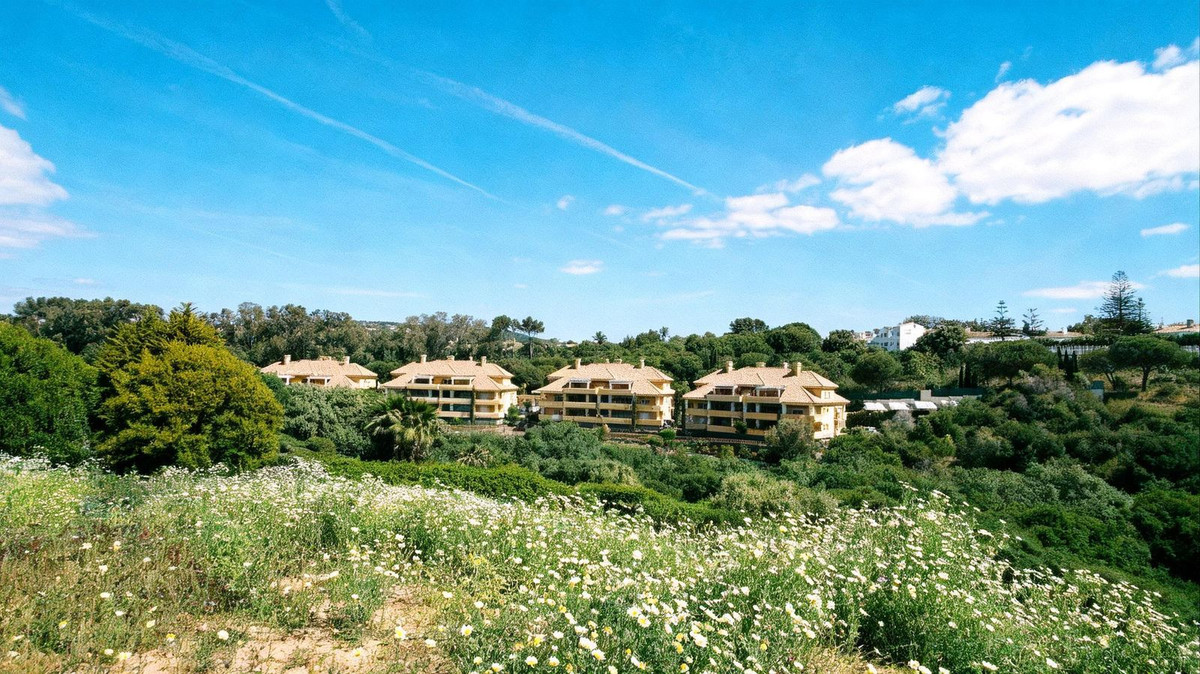 Plots for sale in Sotogrande Costa Del Sol, Cádiz, Spain