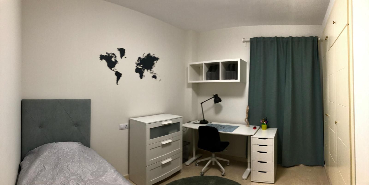 Se vende Apartamento Planta Media de 2 dormitorios en Costa Del Sol, Málaga, España