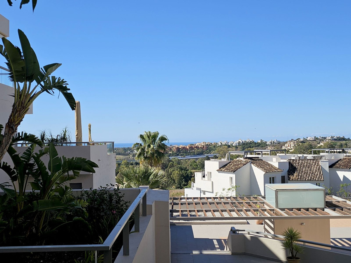 3 Bed Apartment for sale in Benahavís Costa Del Sol, Málaga, Spain