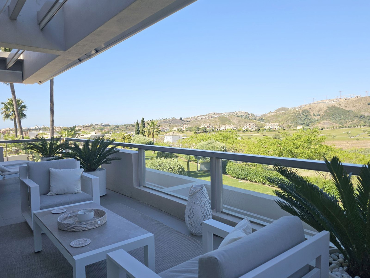 3 Bed Apartment for sale in Benahavís Costa Del Sol, Málaga, Spain