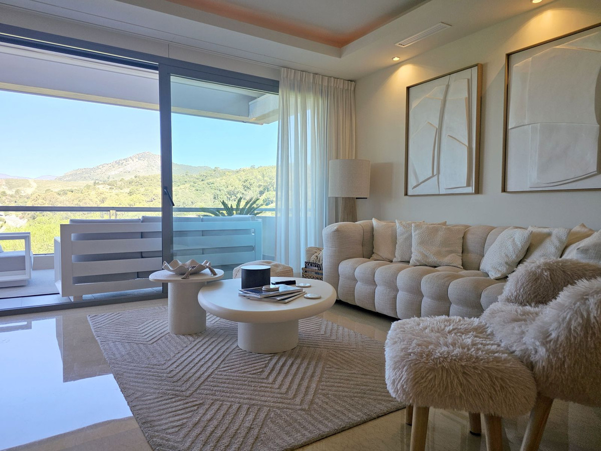 3 Bed Apartment for sale in Benahavís Costa Del Sol, Málaga, Spain