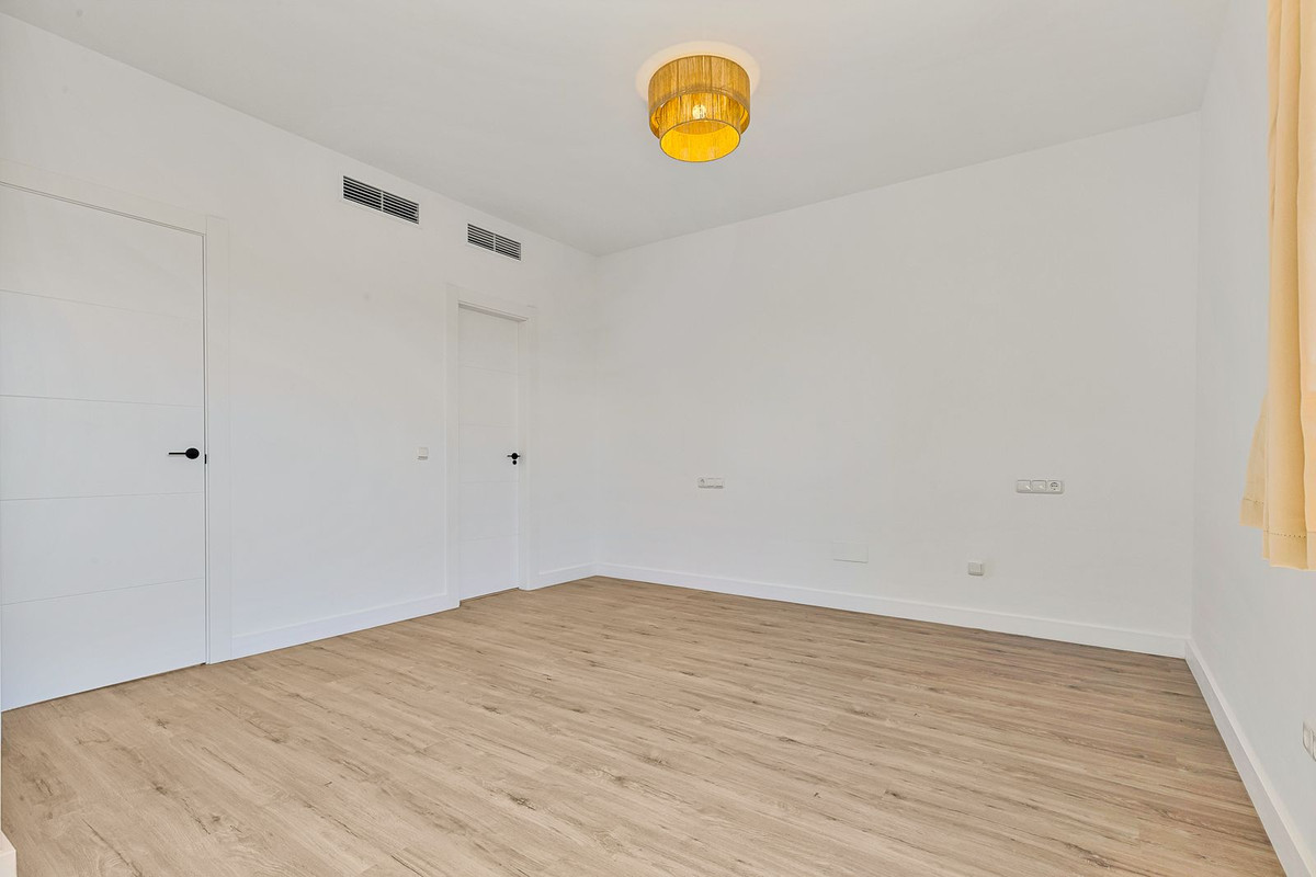5 Bed Townhouse for sale in Casares Playa Costa Del Sol, Málaga, Spain