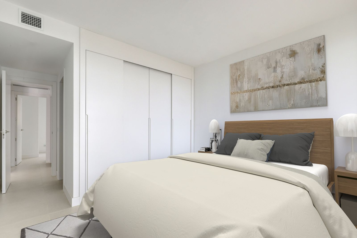 2 Bed Apartment for sale in Fuengirola Costa Del Sol, Málaga, Spain