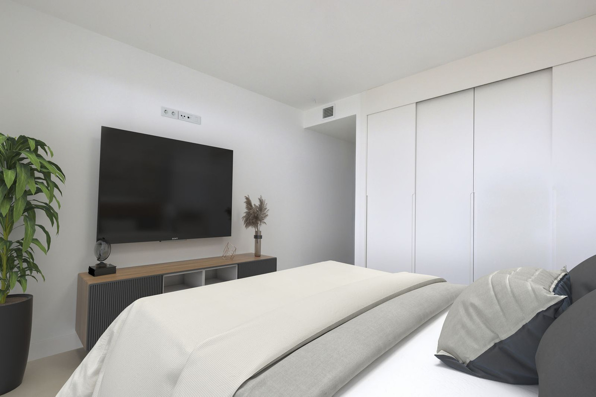 2 Bed Apartment for sale in Fuengirola Costa Del Sol, Málaga, Spain