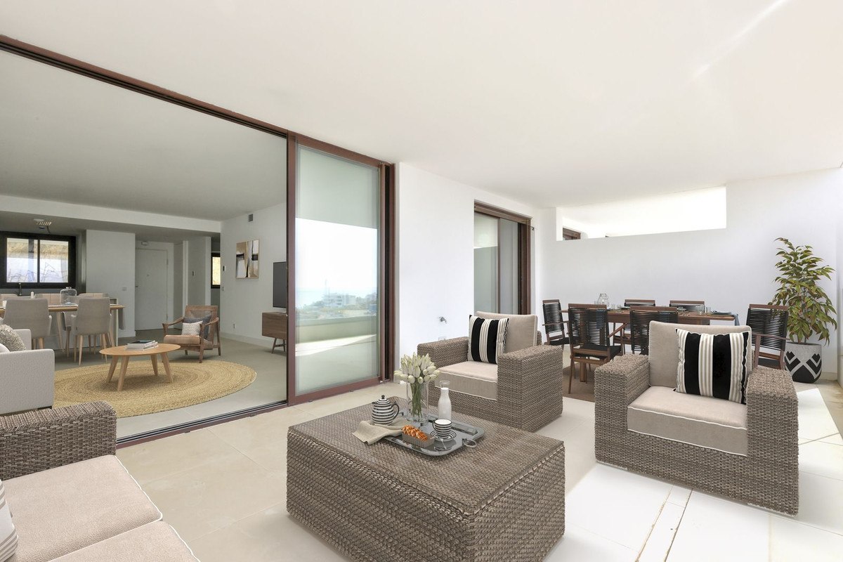 2 Bed Apartment for sale in Fuengirola Costa Del Sol, Málaga, Spain
