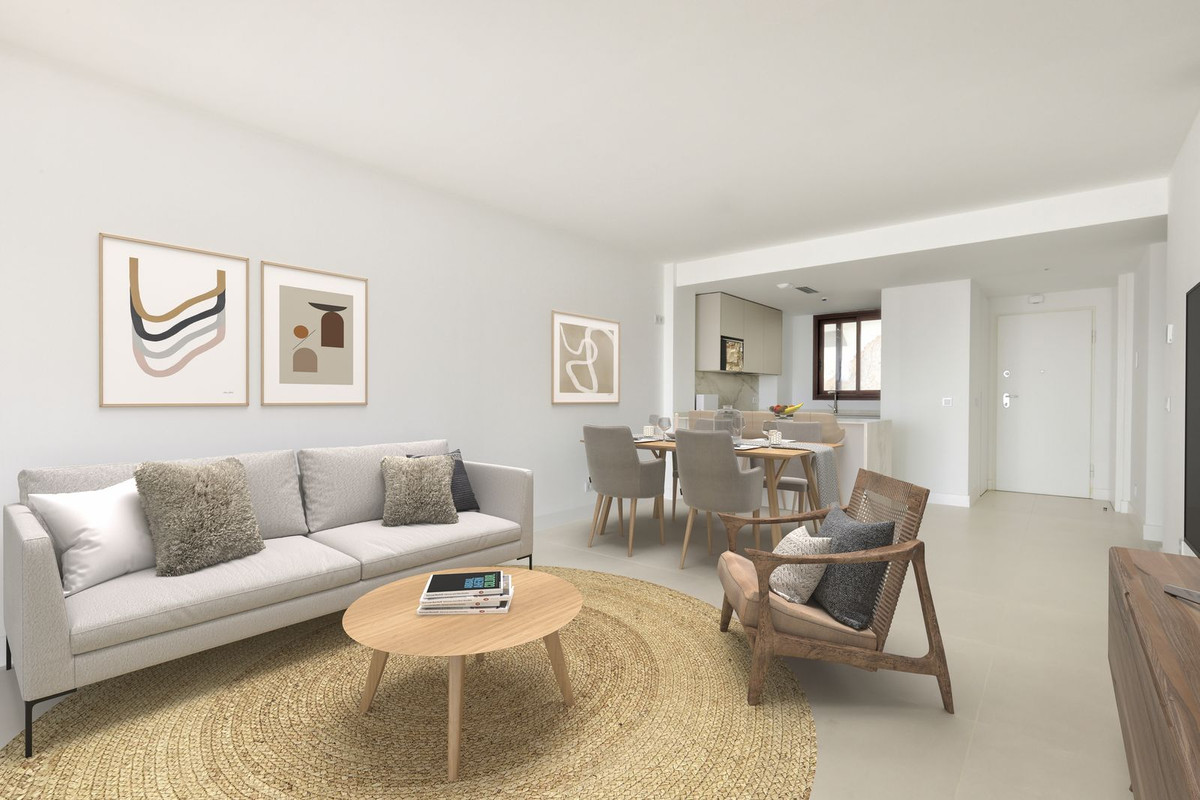2 Bed Apartment for sale in Fuengirola Costa Del Sol, Málaga, Spain