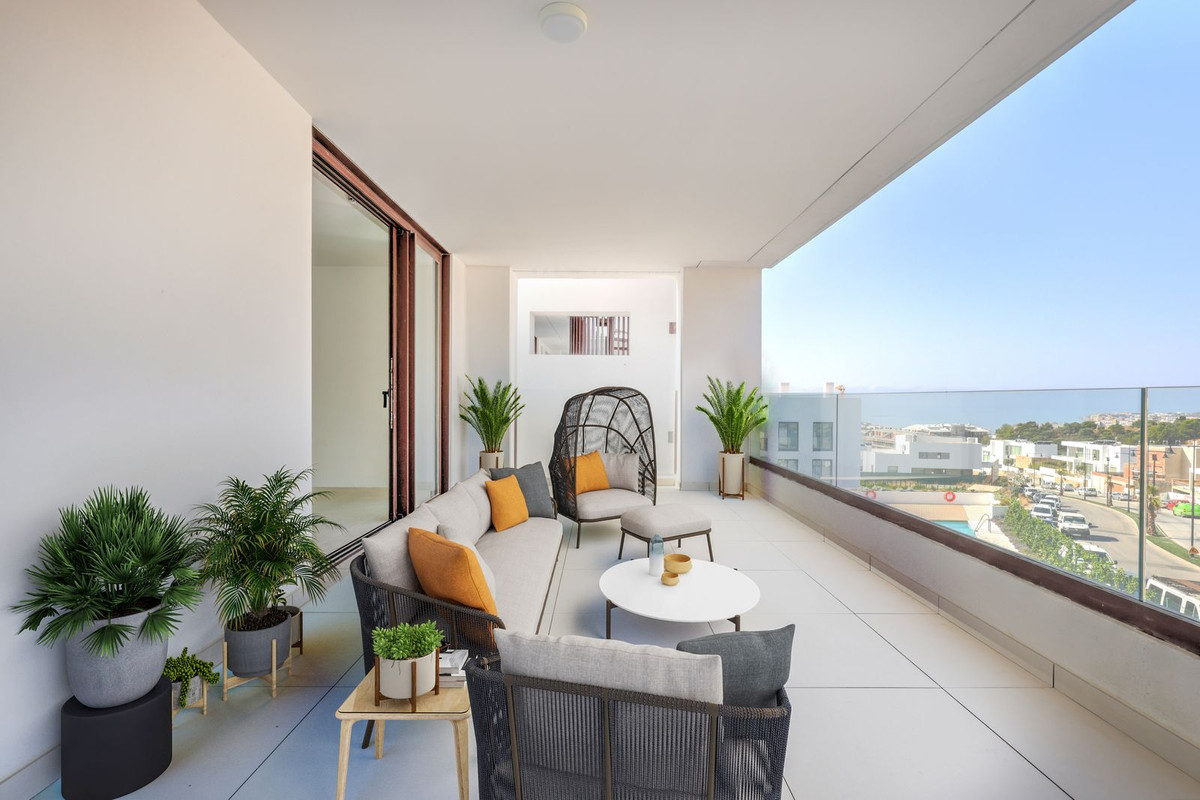 3 Bed Apartment for sale in Fuengirola Costa Del Sol, Málaga, Spain