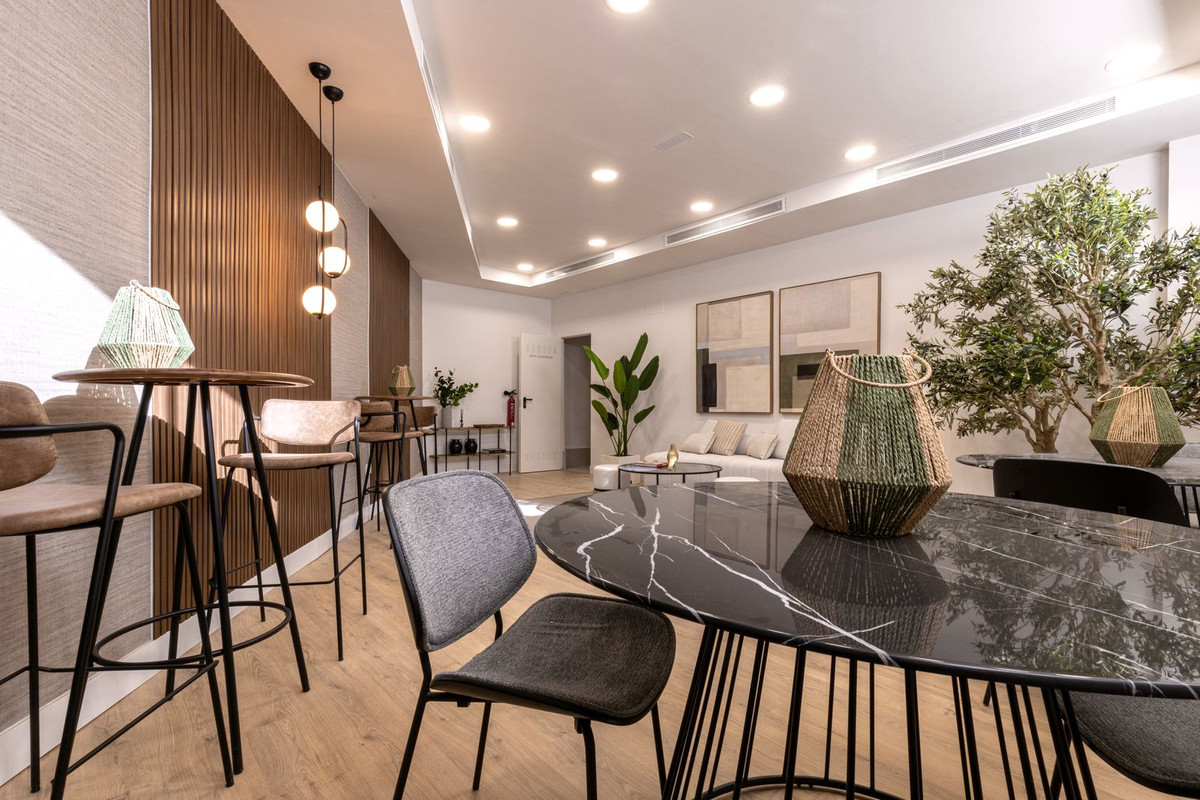 3 Bed Apartment for sale in Fuengirola Costa Del Sol, Málaga, Spain