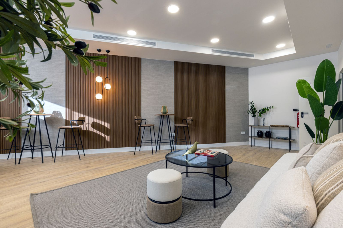 3 Bed Apartment for sale in Fuengirola Costa Del Sol, Málaga, Spain