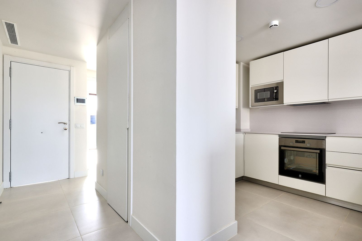 3 Bed Apartment for sale in Fuengirola Costa Del Sol, Málaga, Spain
