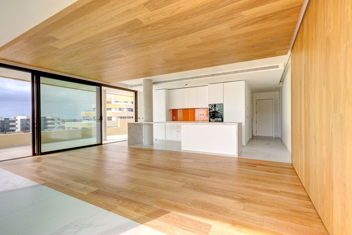 3 Bed Apartment for sale in Fuengirola Costa Del Sol, Málaga, Spain