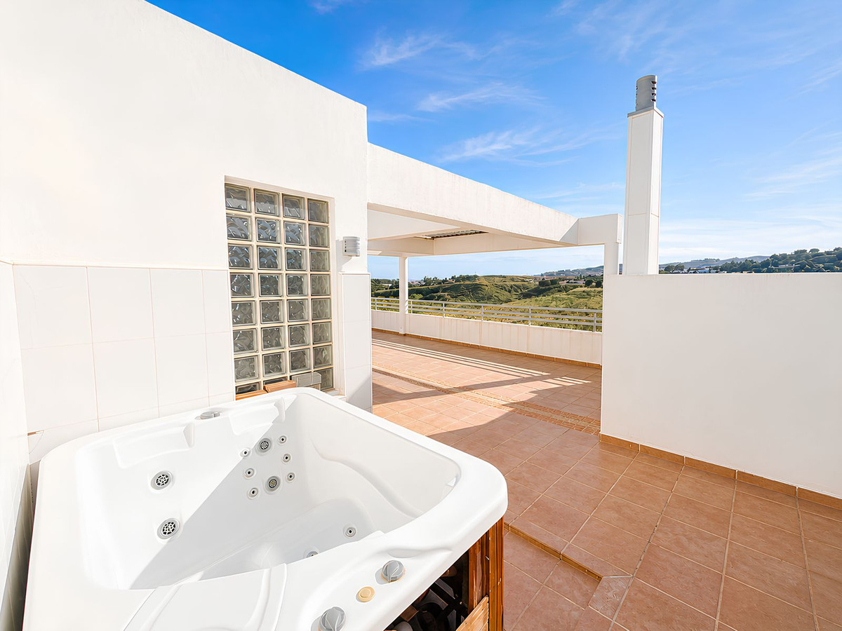 Se vende Ático Dúplex de 5 dormitorios en Costa Del Sol, Málaga, España