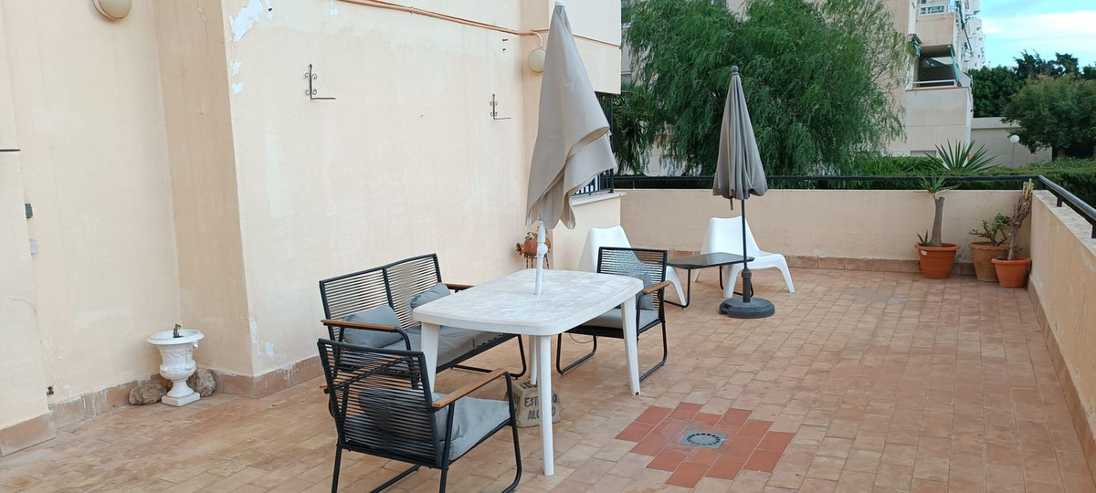 Se vende Apartamento Planta Baja de 4 dormitorios en Costa Del Sol, Málaga, España
