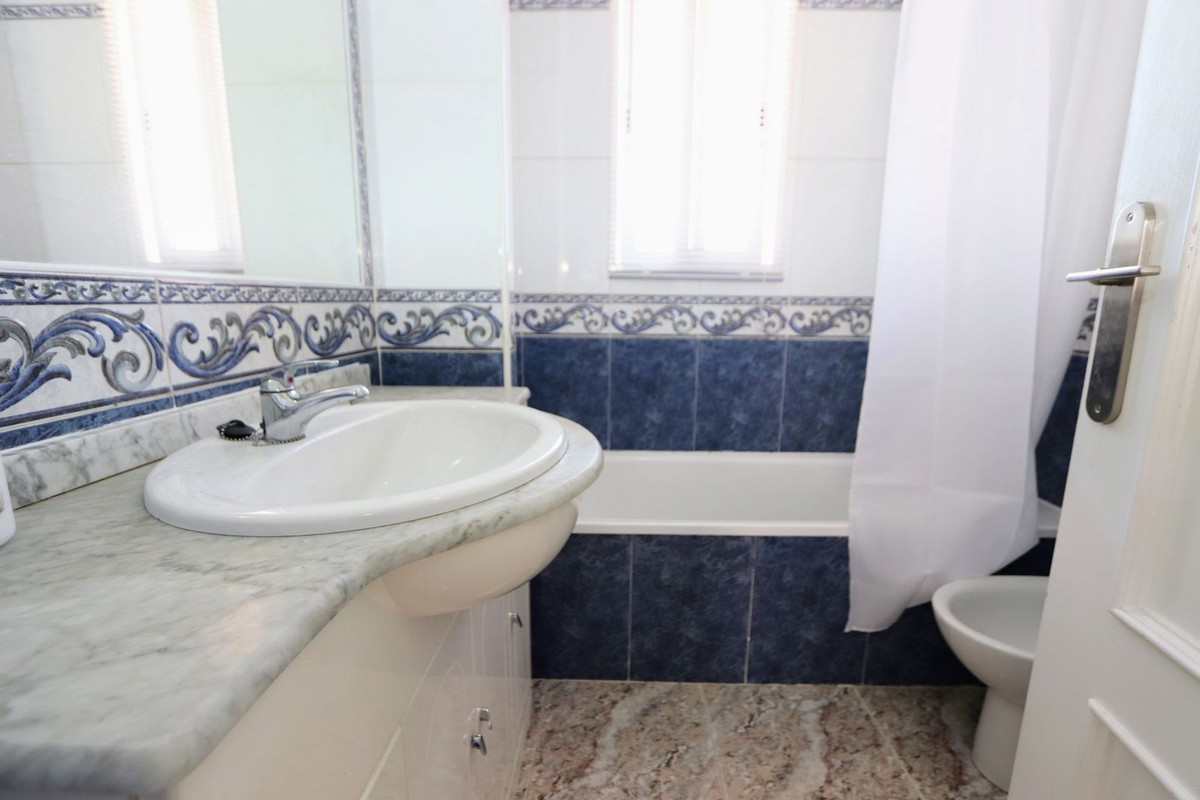 Se vende Adosada de 2 dormitorios en Costa Blanca, Alicante, España