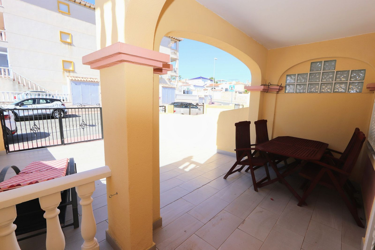 Se vende Adosada de 2 dormitorios en Costa Blanca, Alicante, España