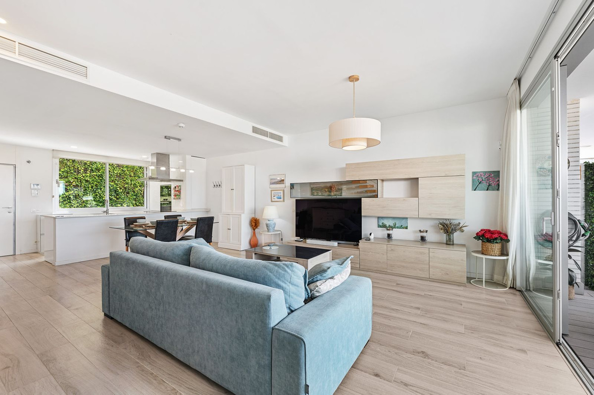 3 Bed Townhouse for sale in Cancelada Costa Del Sol, Málaga, Spain