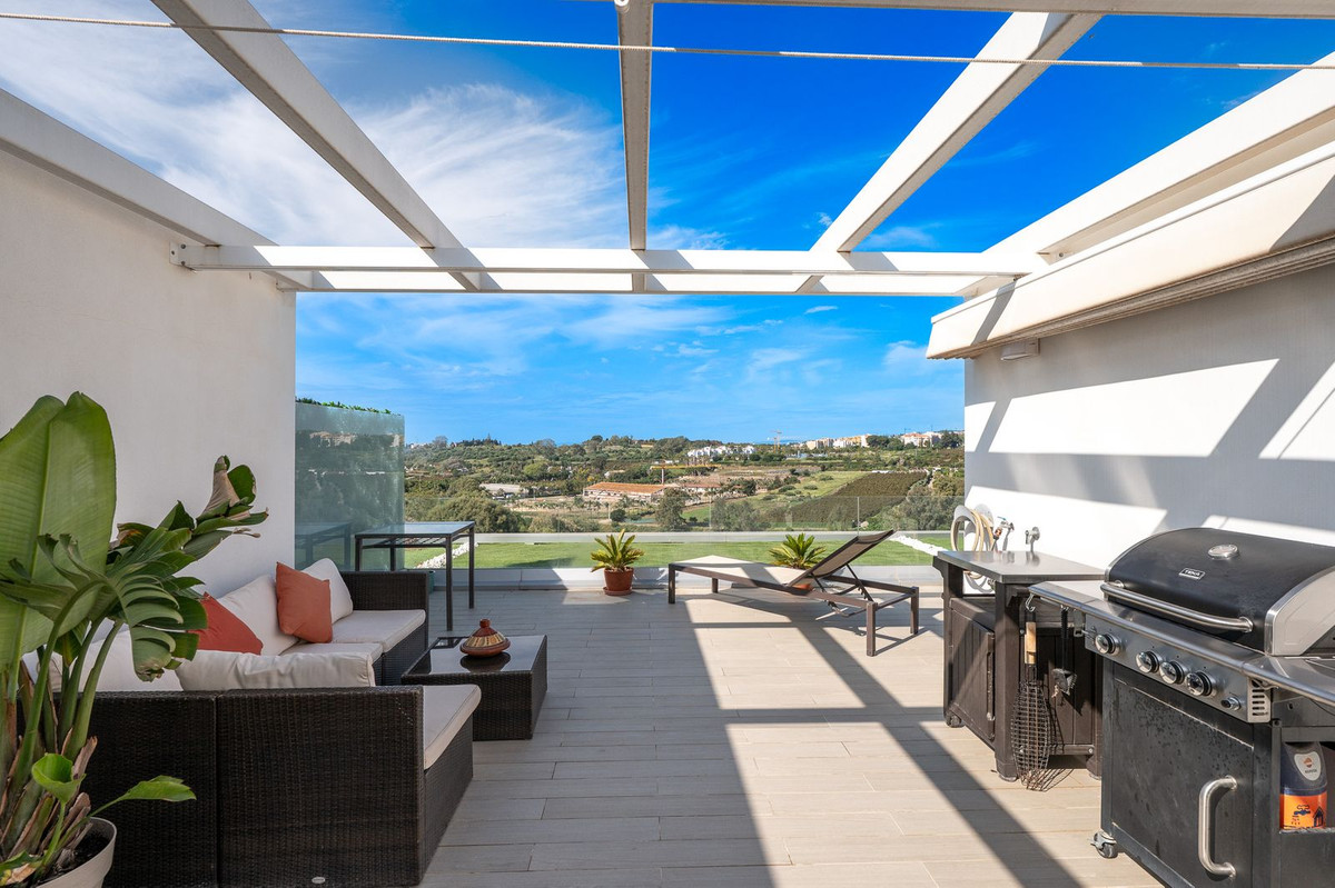 3 Bed Townhouse for sale in Cancelada Costa Del Sol, Málaga, Spain