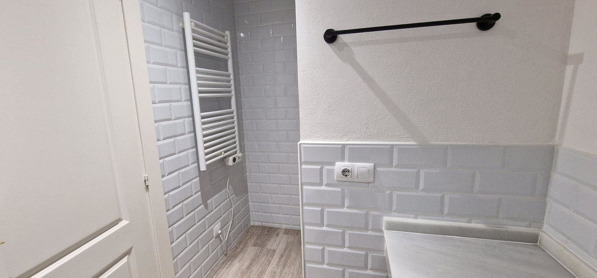 3 Bed Apartment for sale in Manilva Costa Del Sol, Málaga, Spain