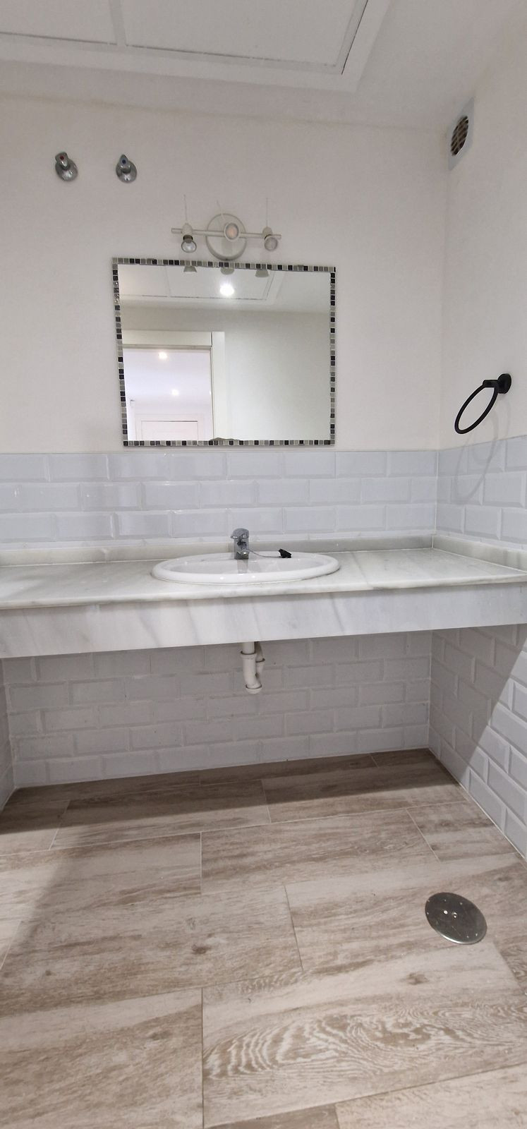 3 Bed Apartment for sale in Manilva Costa Del Sol, Málaga, Spain