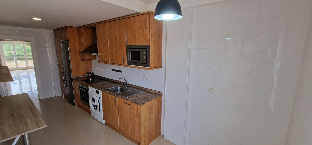 3 Bed Apartment for sale in Manilva Costa Del Sol, Málaga, Spain