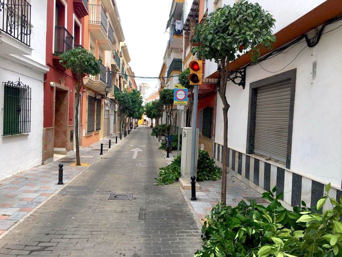 Commercial unit for sale in Fuengirola Costa Del Sol, Málaga, Spain