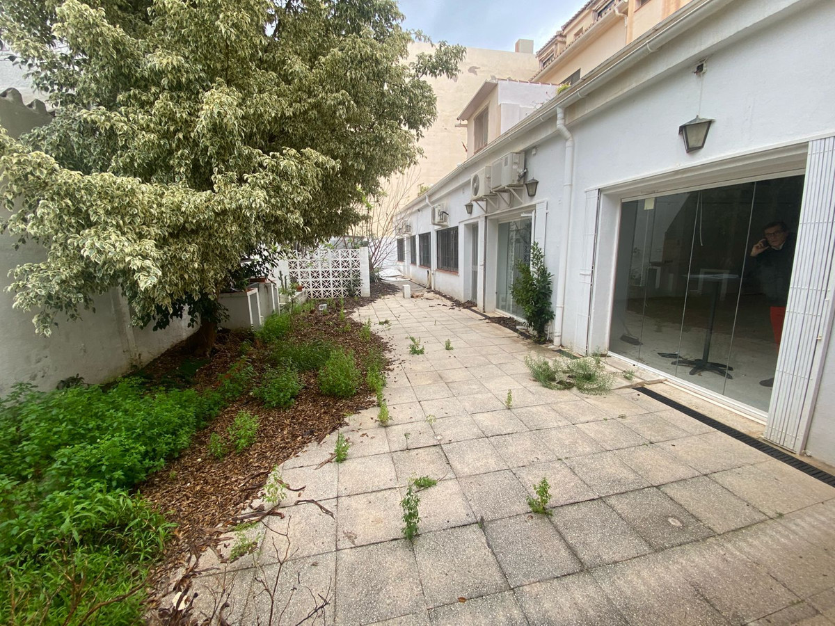 Commercial unit for sale in Fuengirola Costa Del Sol, Málaga, Spain