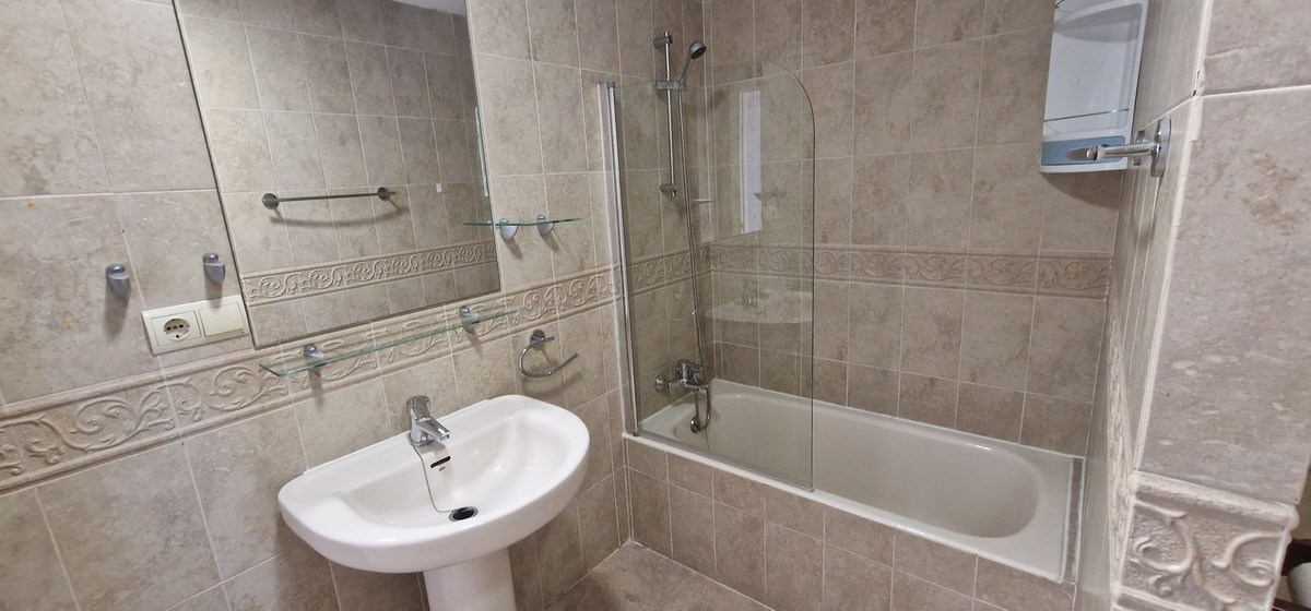 Se vende Apartamento Planta Media de 1 dormitorios en Costa Del Sol, Málaga, España
