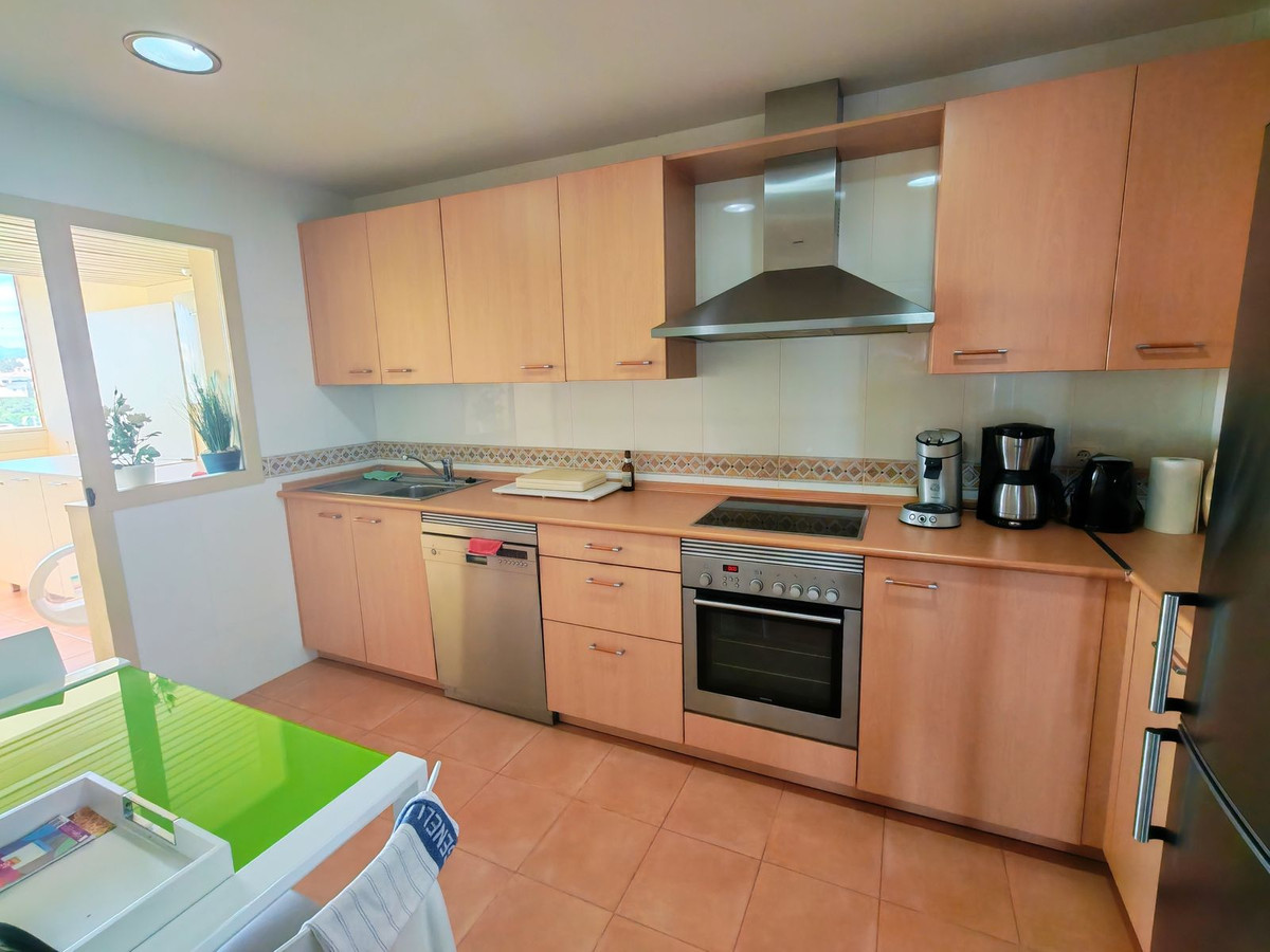 Se vende Apartamento Planta Media de 2 dormitorios en Costa Del Sol, Málaga, España