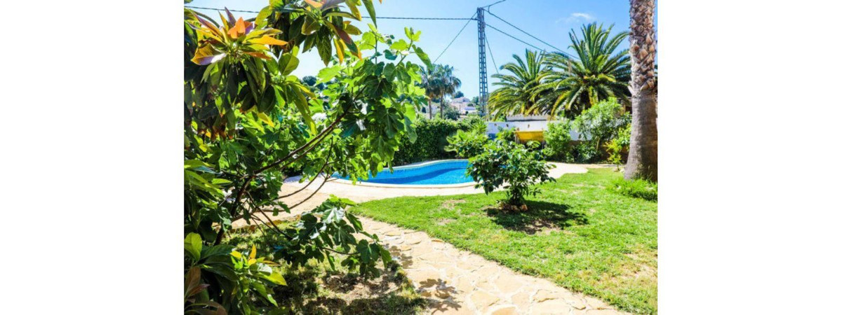 9 Bed Townhouse for sale in Javea Costa Blanca, Alicante, Spain