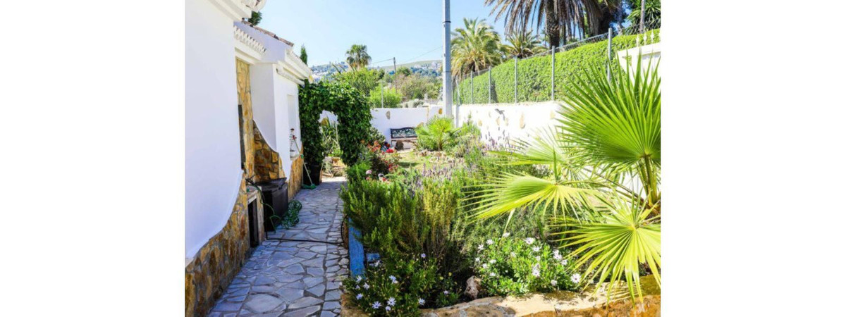9 Bed Townhouse for sale in Javea Costa Blanca, Alicante, Spain