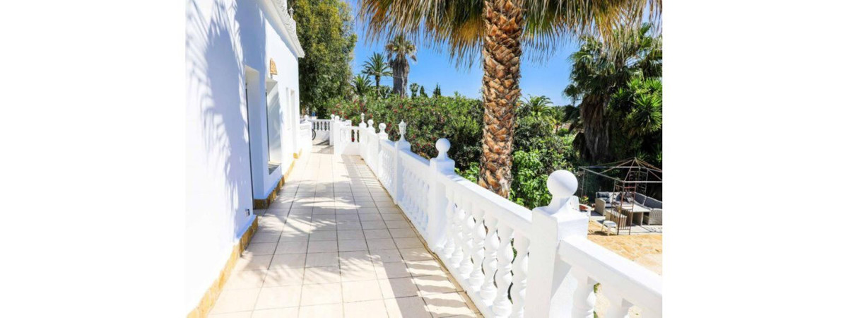 9 Bed Townhouse for sale in Javea Costa Blanca, Alicante, Spain