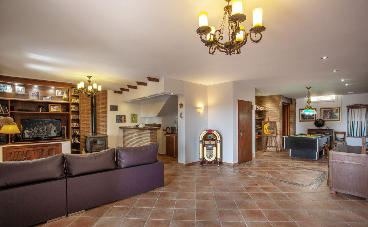 3 Bed Townhouse for sale in Benalmadena Costa Del Sol, Málaga, Spain