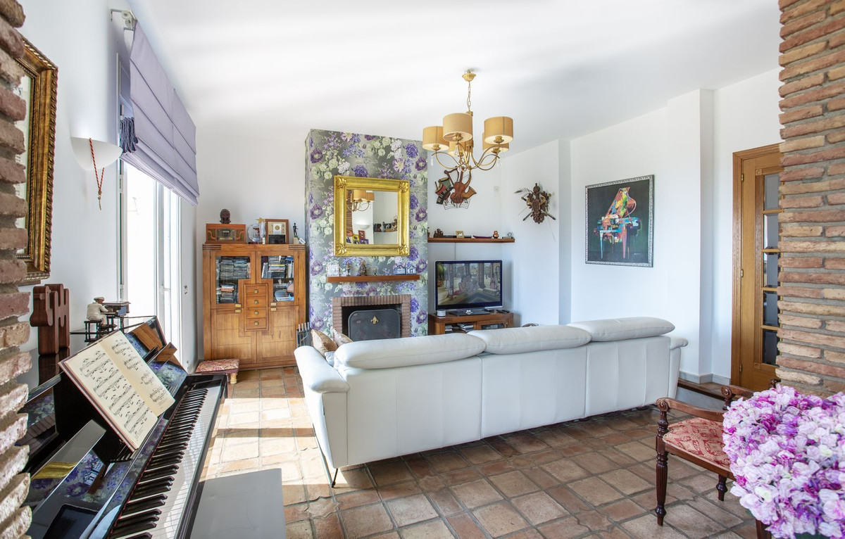 3 Bed Townhouse for sale in Benalmadena Costa Del Sol, Málaga, Spain