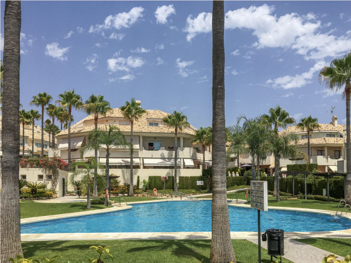 Se vende Adosada de 4 dormitorios en Costa Del Sol, Málaga, España