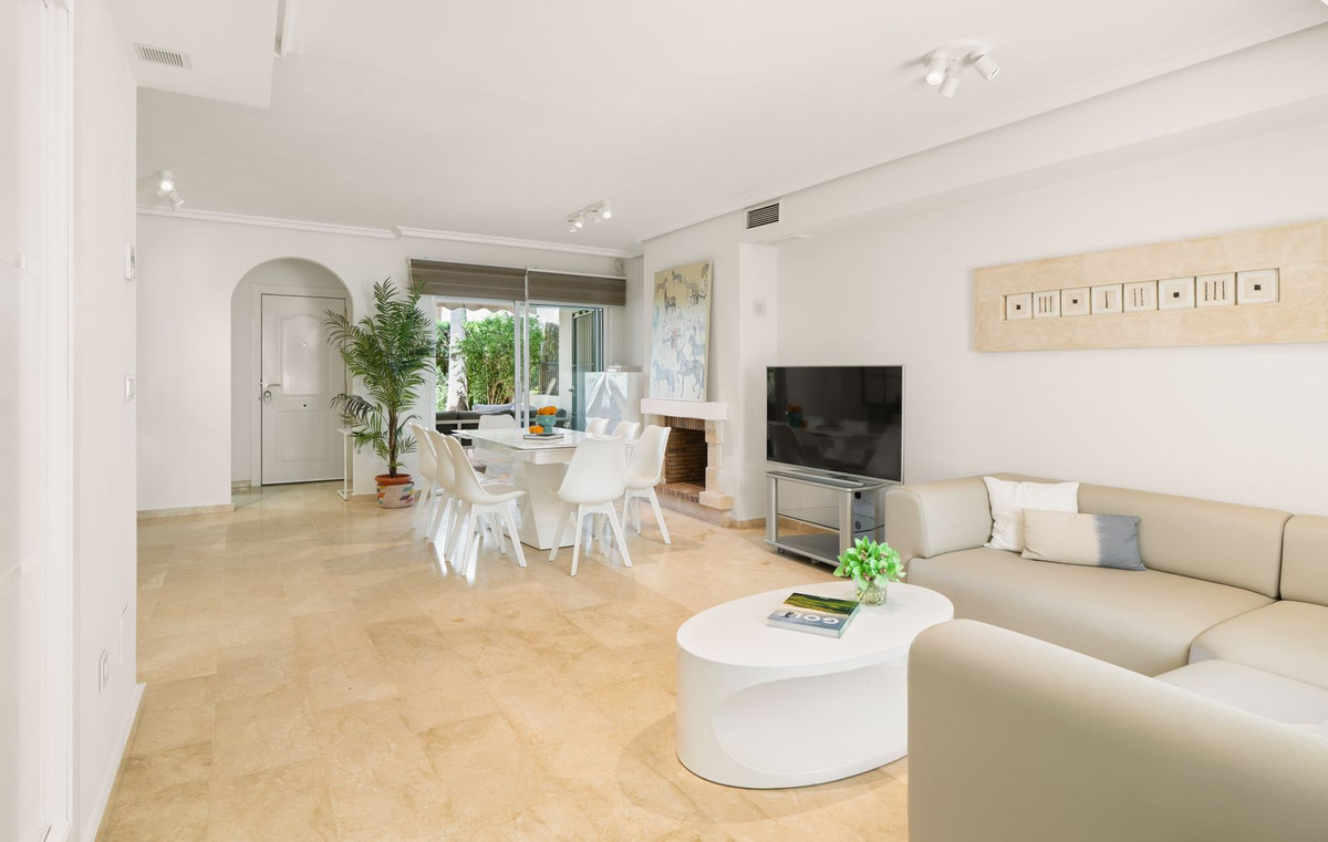 Se vende Adosada de 4 dormitorios en Costa Del Sol, Málaga, España