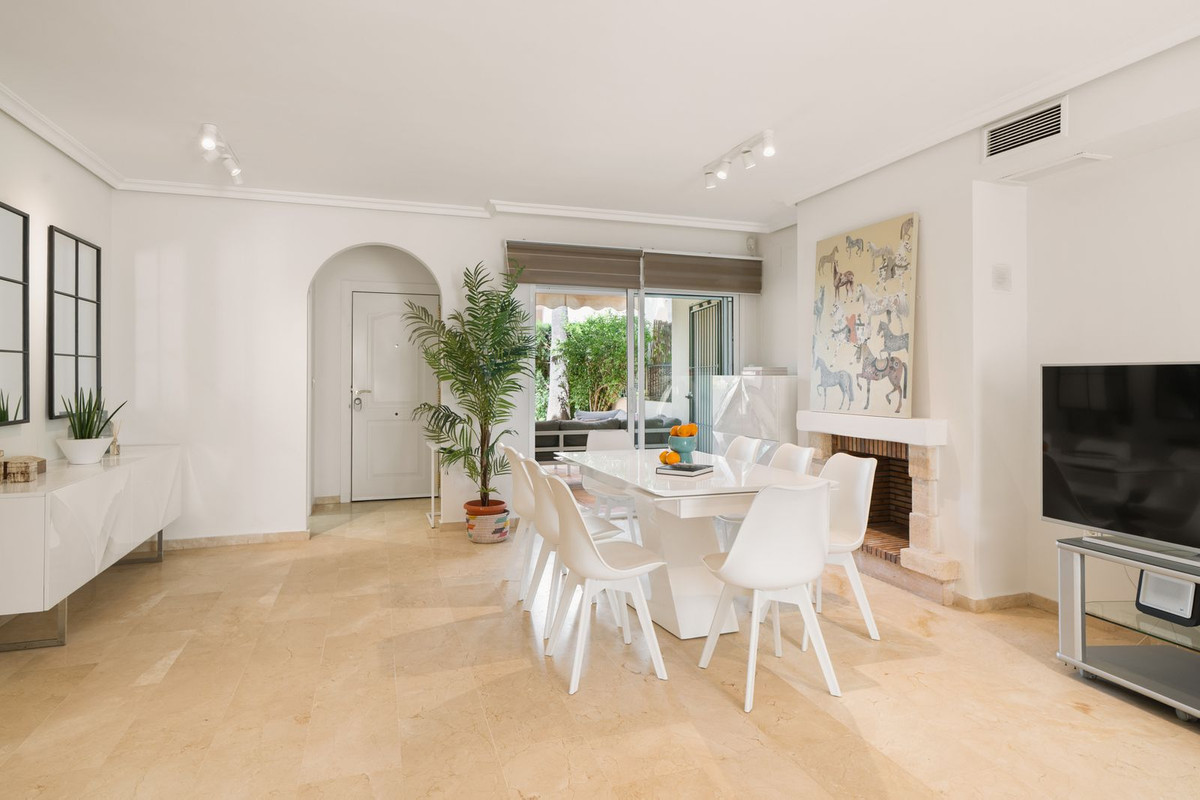 Se vende Adosada de 4 dormitorios en Costa Del Sol, Málaga, España