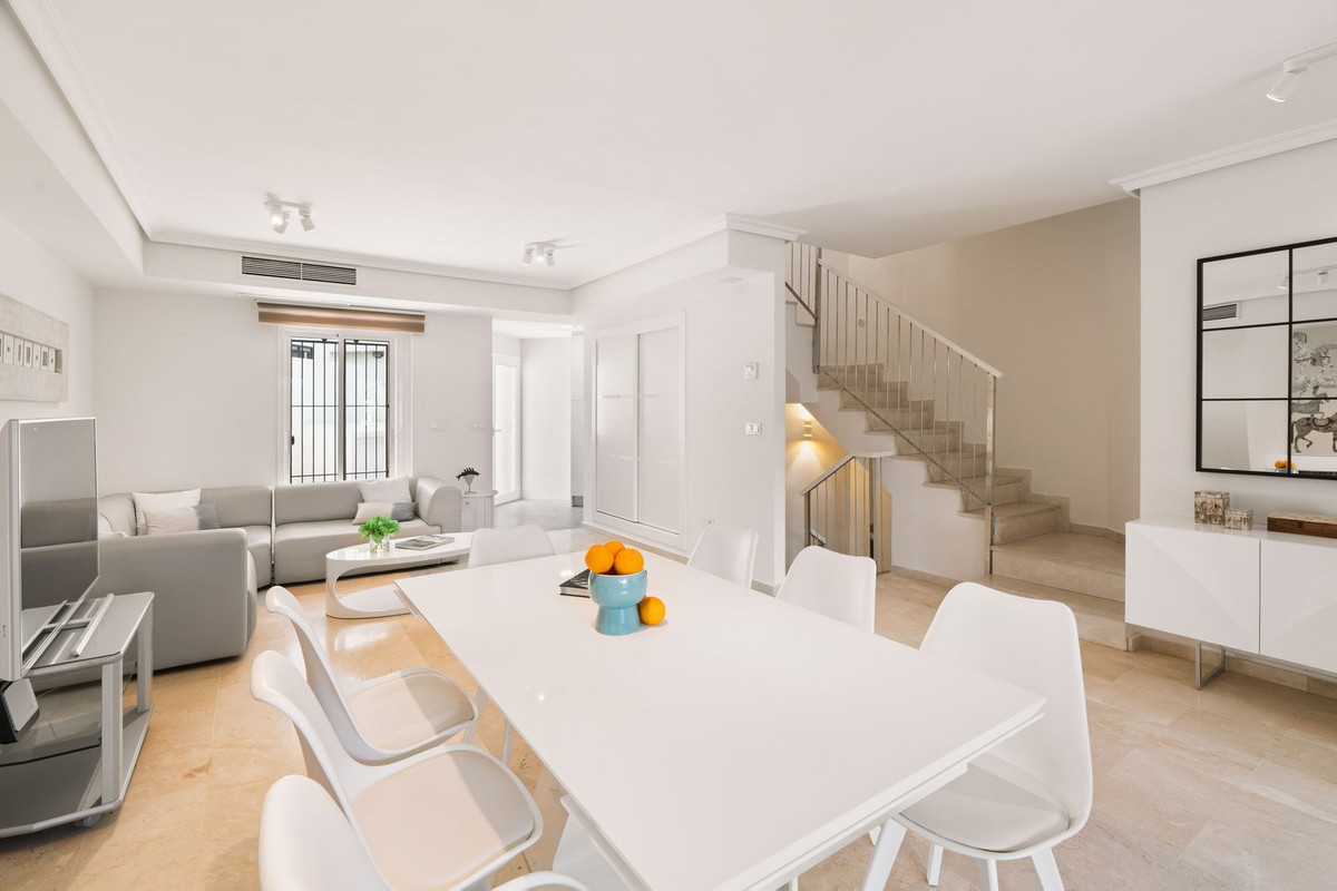 Se vende Adosada de 4 dormitorios en Costa Del Sol, Málaga, España