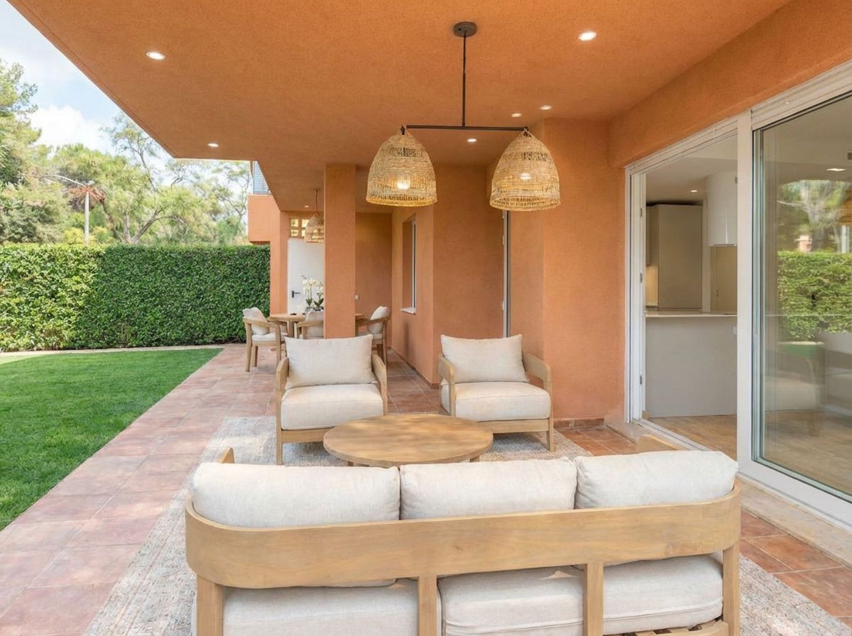 2 Bed Apartment for sale in Las Chapas Costa Del Sol, Málaga, Spain