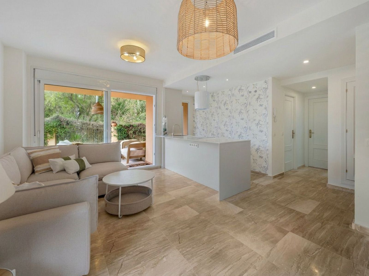 2 Bed Apartment for sale in Las Chapas Costa Del Sol, Málaga, Spain
