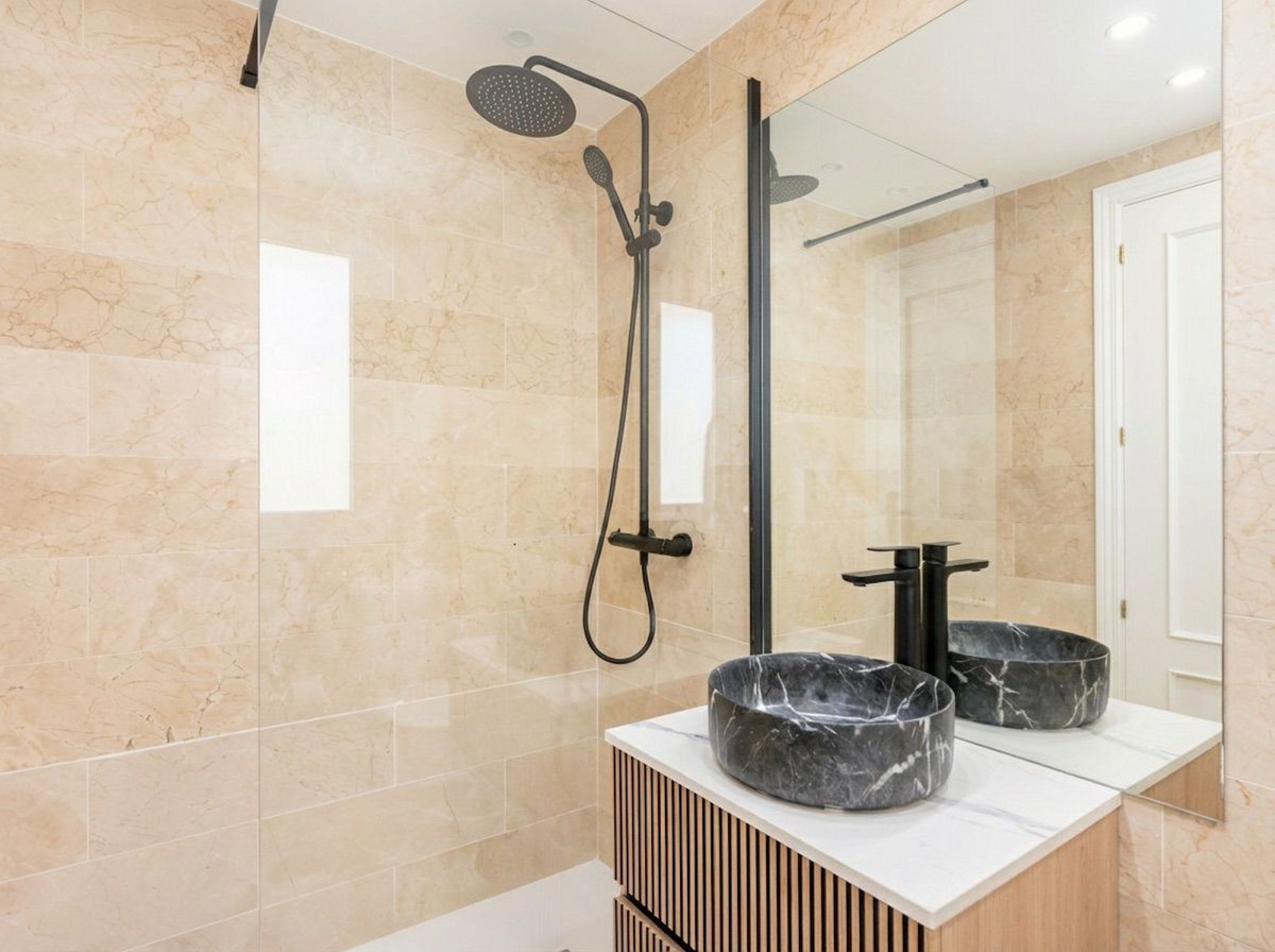 2 Bed Apartment for sale in Las Chapas Costa Del Sol, Málaga, Spain