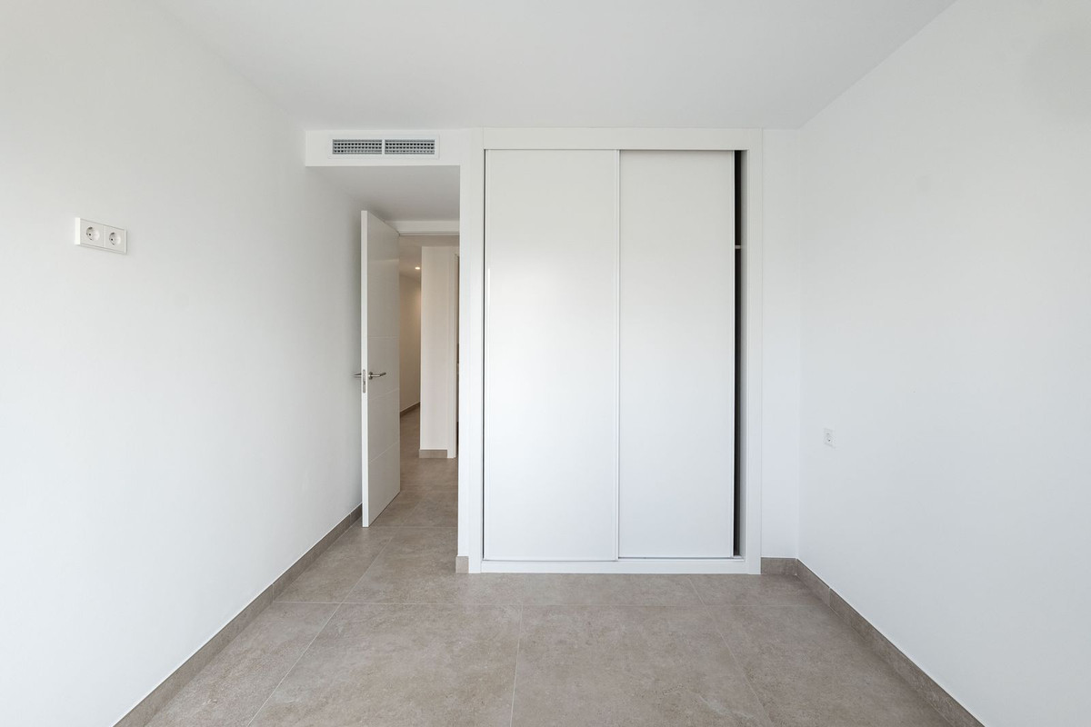 3 Bed Apartment for sale in Estepona Costa Del Sol, Málaga, Spain